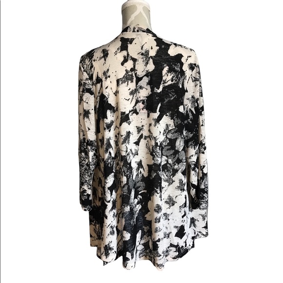 🔸Sold🔸Coverup Duster 3/4 Sleeve Black Cream Floral Print XXL - Picture 3 of 7